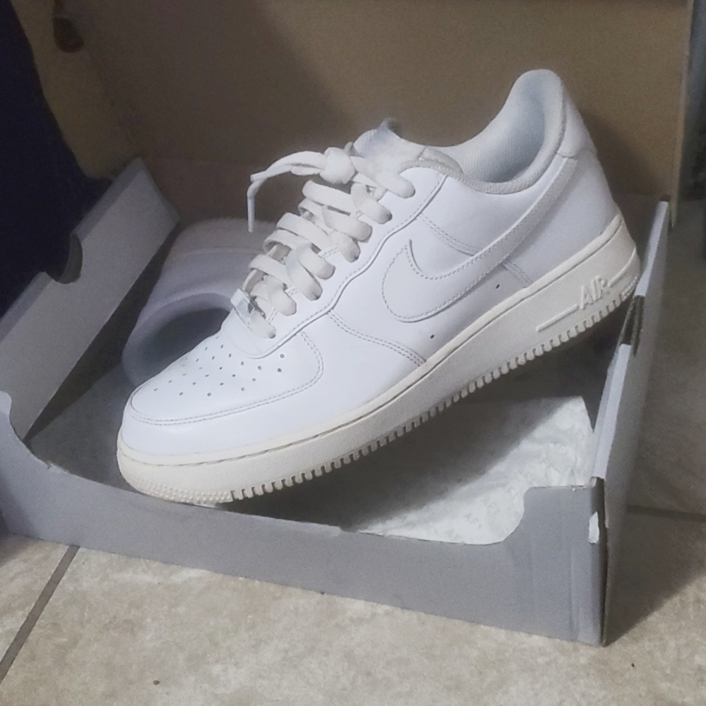 Nike Airforce 1 '07 Low Tops size 9.5 men's